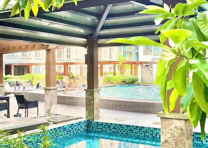 Santis Place At Eighty One Newport Blvd Across Naia Terminal 3 4* Manille