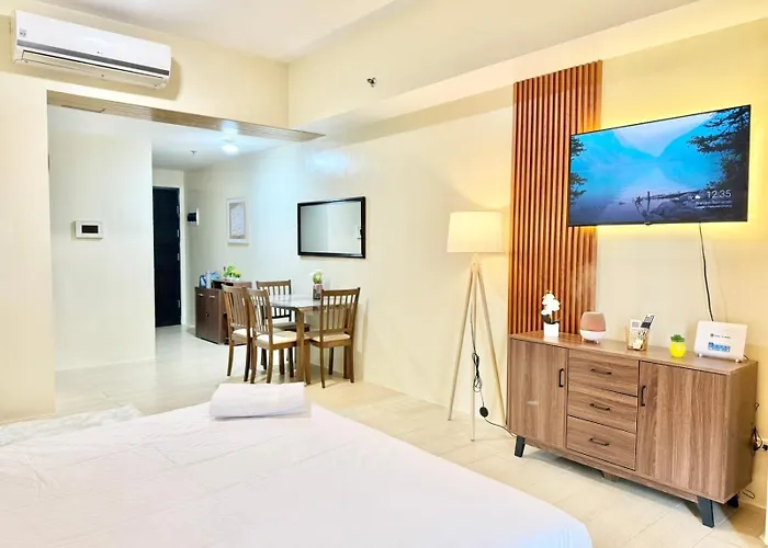 Santis Place At Eighty One Newport Blvd Across Naia Terminal 3 4*