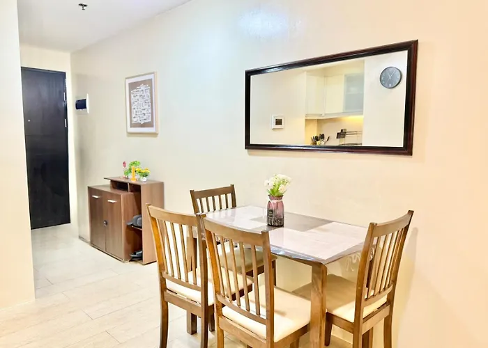 Santis Place At Eighty One Newport Blvd Across Naia Terminal 3 Appart hôtel 4*